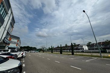 Crest @ Austin Emerald 1