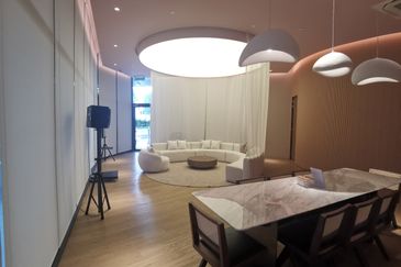 The MET Corporate Towers