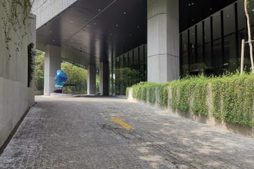 The MET Corporate Towers