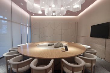 The MET Corporate Towers