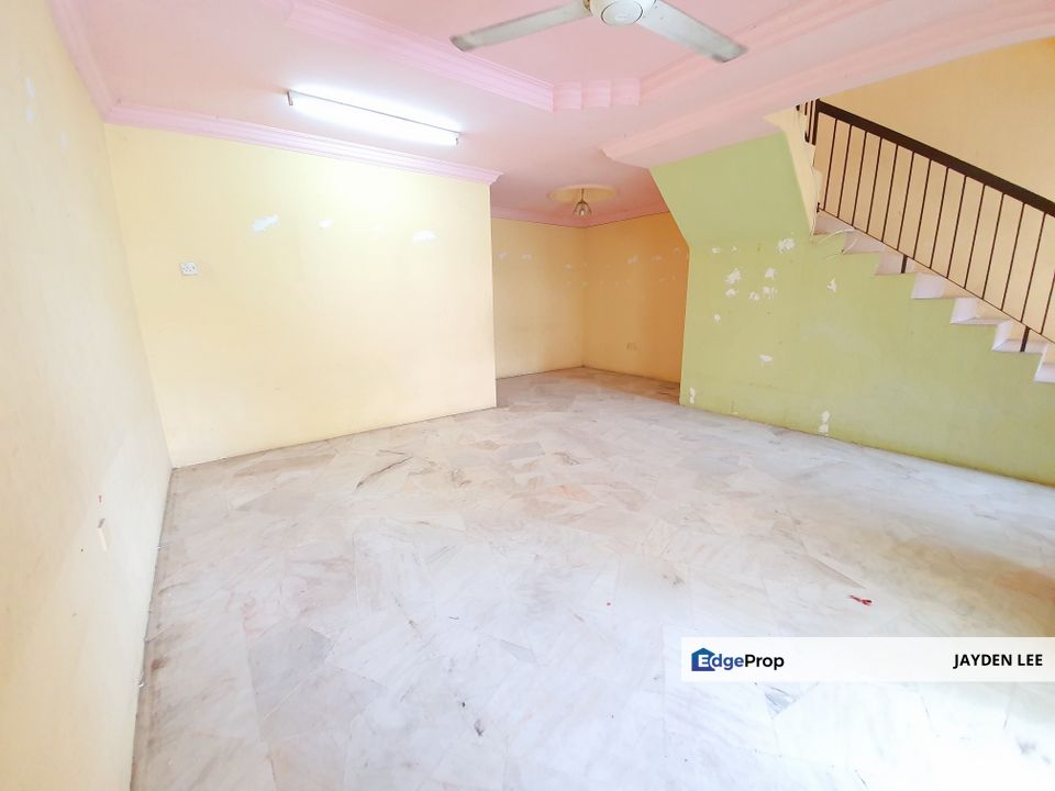 Below Market Gated Guarded 20x70sf 2 Sty Taman Saga Klang near Nsk sungai jati          b, Selangor, Klang