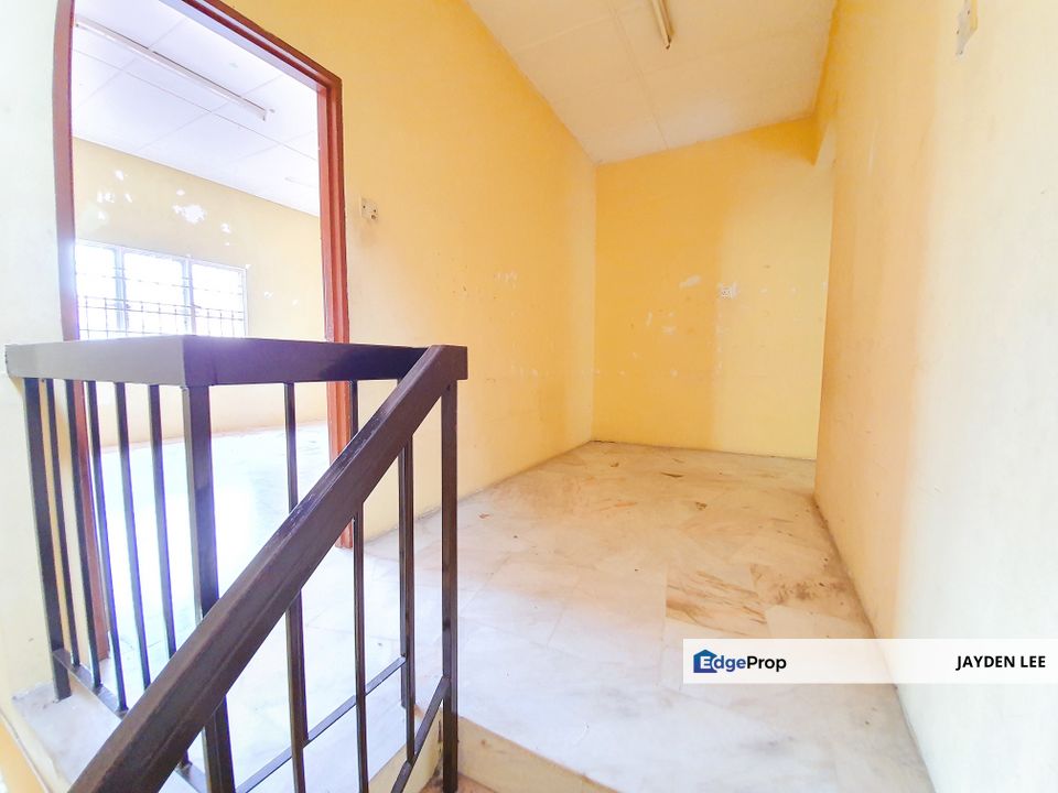 Below Market Gated Guarded 20x70sf 2 Sty Taman Saga Klang near Nsk sungai jati          , Selangor, Klang