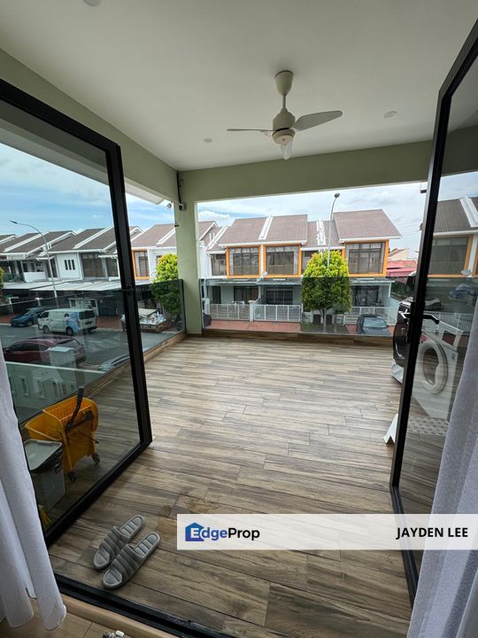 Fully Renovation Corner 2 Sty Karya Residensi Klang      , Selangor, Klang