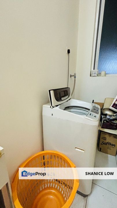 Skypod Residences 881sf 2rooms 2baths 2parking side by side semi furnished for Rent, Selangor, Puchong