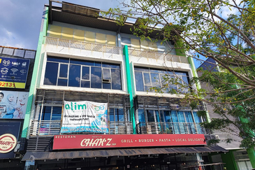 D'vida Shop 1st Floor, Bukit Jelutong Shah Alam