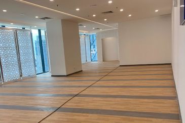 Plaza Conlay, Jalan Conlay