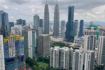 Plaza Conlay, Jalan Conlay