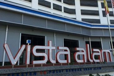 Vista Alam Serviced Apartment