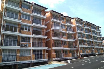 Villa Court @ Goodview Height