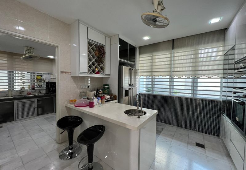 (RENOVATED + FISH POND) 2 STOREY BUNGALOW @ BANDAR MAHKOTA CHERAS