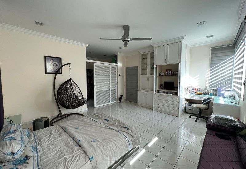 (RENOVATED + FISH POND) 2 STOREY BUNGALOW @ BANDAR MAHKOTA CHERAS