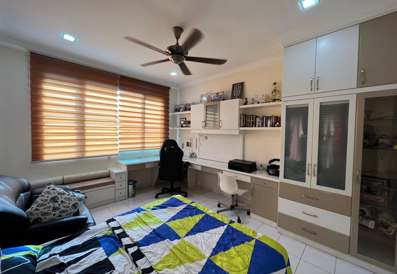 (RENOVATED + FISH POND) 2 STOREY BUNGALOW @ BANDAR MAHKOTA CHERAS