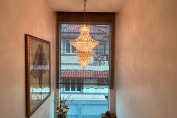 (RENOVATED + FISH POND) 2 STOREY BUNGALOW @ BANDAR MAHKOTA CHERAS