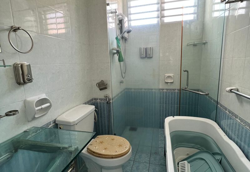 (RENOVATED + FISH POND) 2 STOREY BUNGALOW @ BANDAR MAHKOTA CHERAS