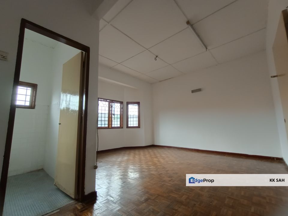 (FULL LOAN + EXTENDED UP & DOWN) 2 STOREY @ TAMAN KAJANG MEWAH, Selangor, Kajang