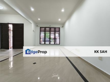 (FULL LOAN + RENOVATED) 2 STOREY @ TAMAN JASMIN, KAJANG, Selangor, Kajang