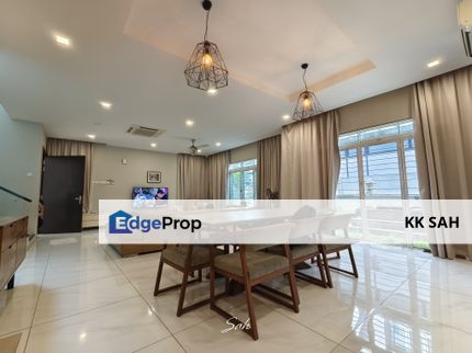 (40x80 RENOVATED + FURNISHED) 2 STOREY SEMI-D @ K2 VILLAS, KAJANG 2, Selangor, Kajang