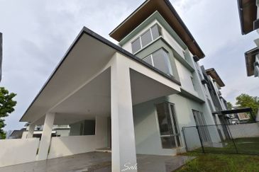 Parkfield Residences, Tropicana Heights