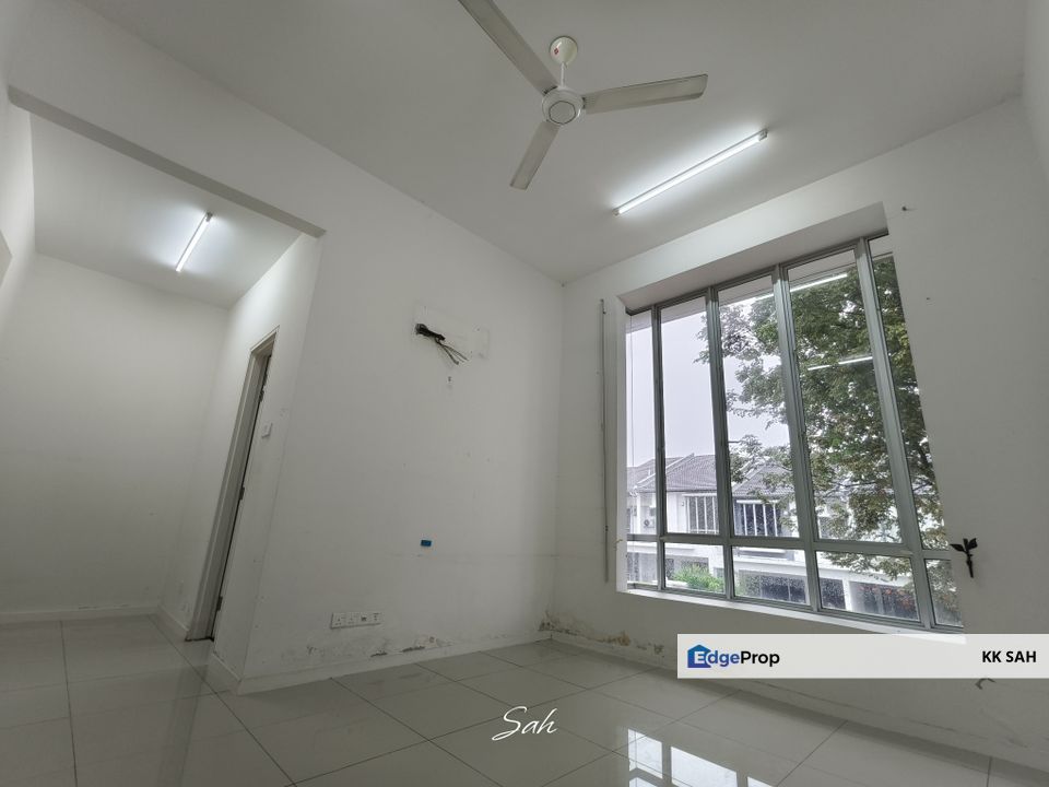 (READY MOVE IN) 2 STOREY @ (FAIRFIELD) TROPICANA HEIGHTS, Selangor, Kajang