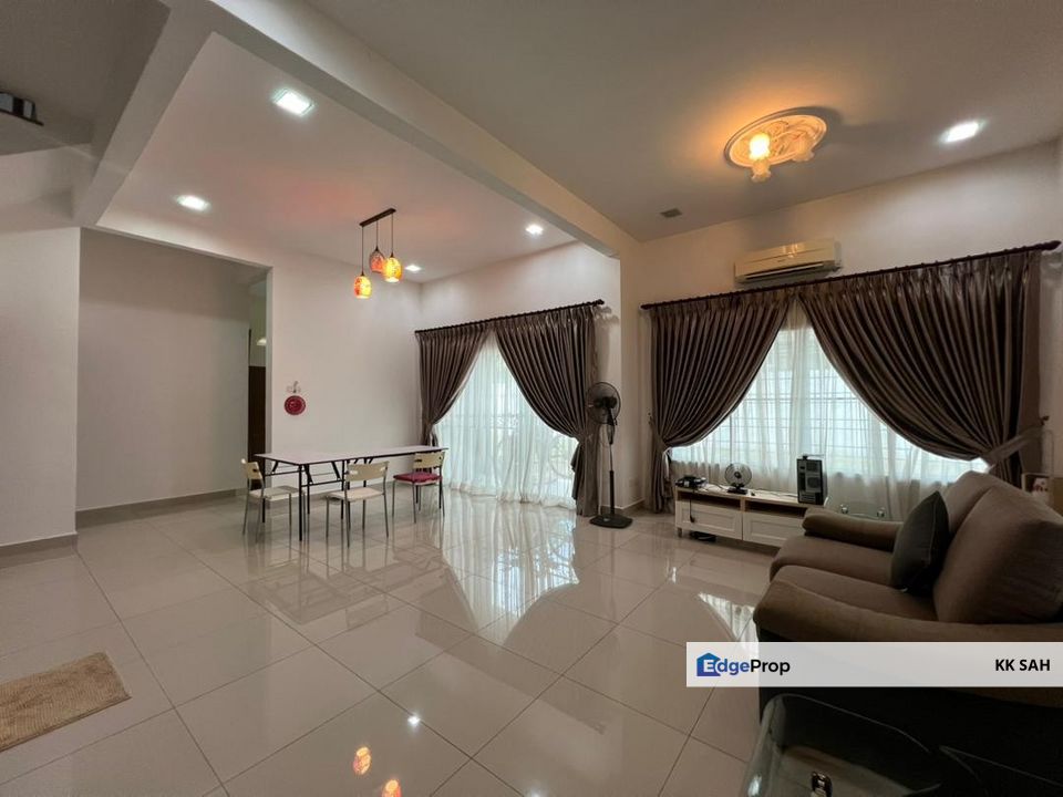 (RENOVATED + FACING OPEN) 2 STOREY SEMI-D @ BANDAR TASIK KESUMA, Selangor, Semenyih