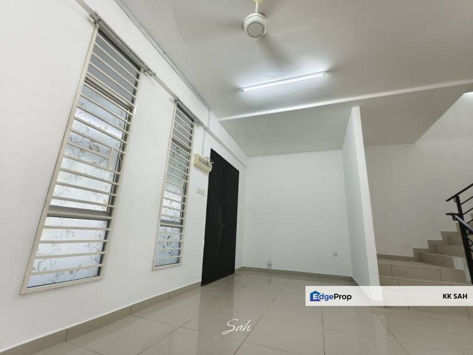 (MOVE IN CONDITION) 2 STOREY @ BANGI AVENUE, Selangor, Bangi