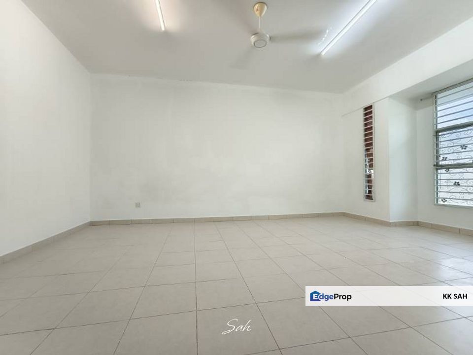 (MOVE IN CONDITION) 2 STOREY @ BANGI AVENUE, Selangor, Bangi