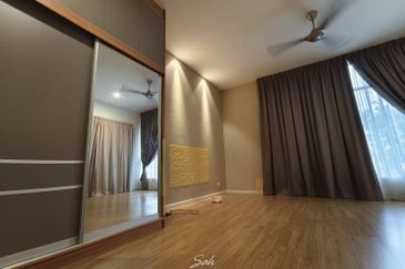 Parkfield Residences, Tropicana Heights