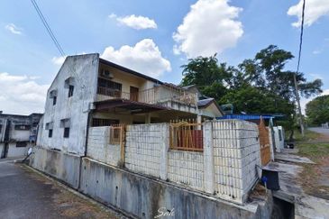 Jalan Bukit Cantik 2