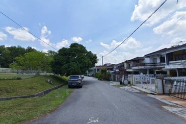 Jalan Bukit Cantik 2