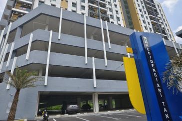 Vista Sri Tanjung Condominium
