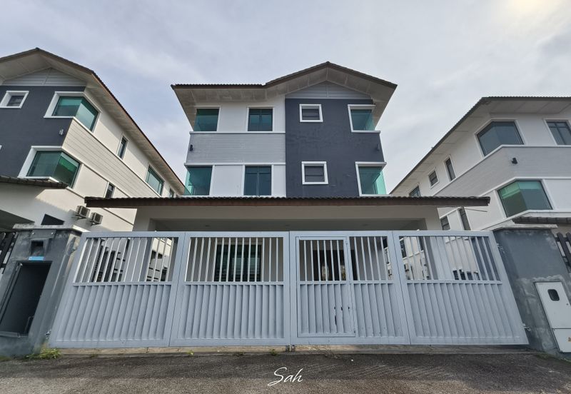 Taman Desa Kenanga 2