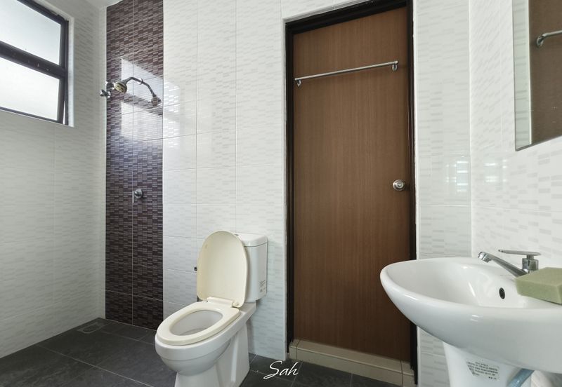 Taman Desa Kenanga 2