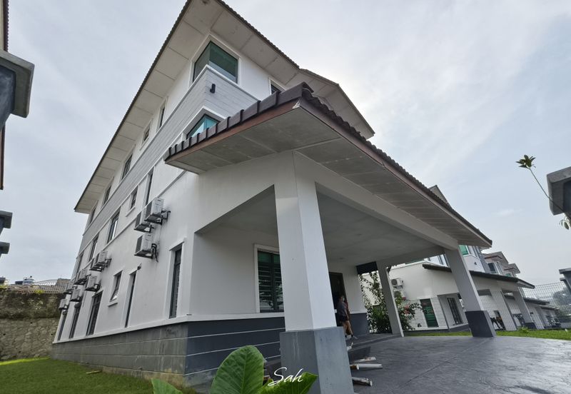 Taman Desa Kenanga 2