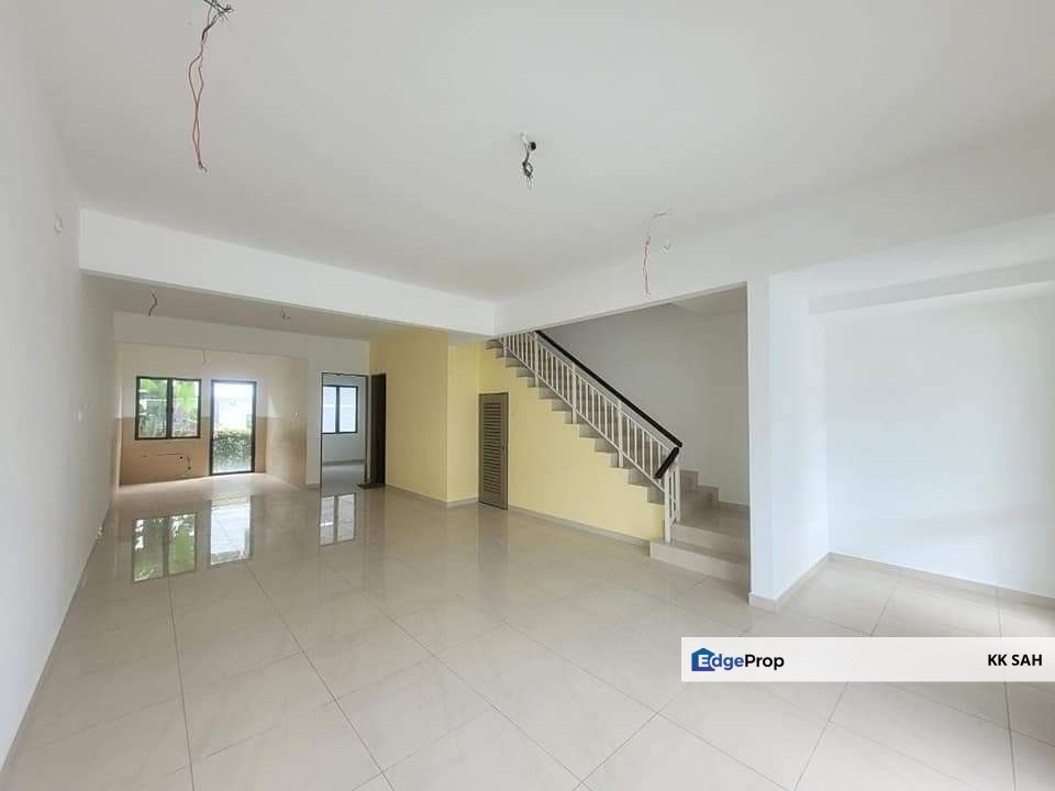 (20x70 GATED GUARDED) 2 STOREY @ DIAMOND CITY, Selangor, Semenyih