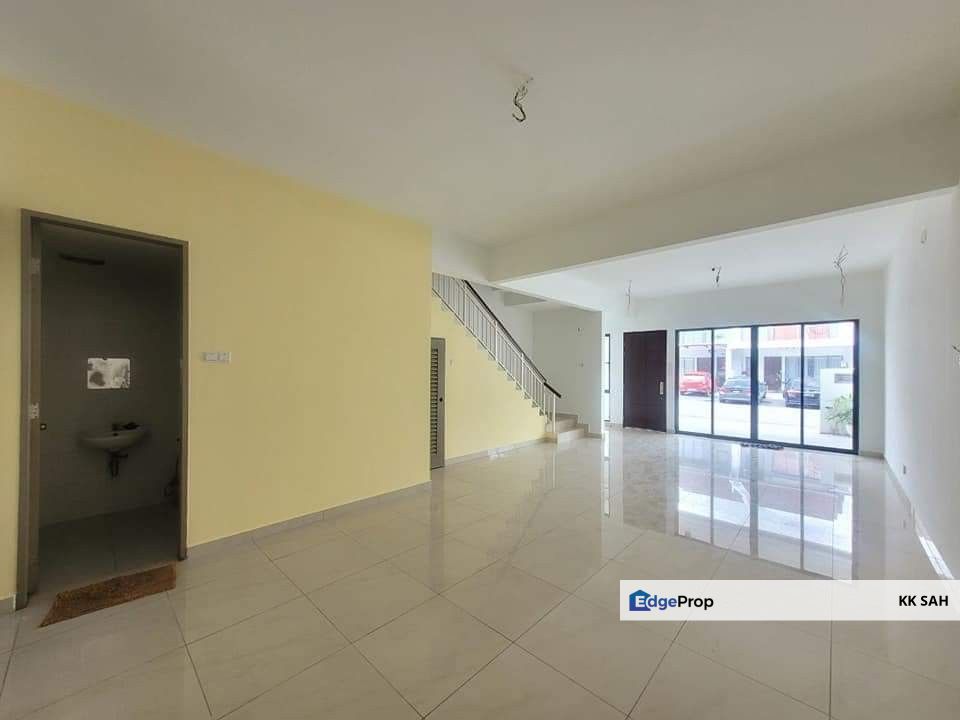 (20x70 GATED GUARDED) 2 STOREY @ DIAMOND CITY, Selangor, Semenyih