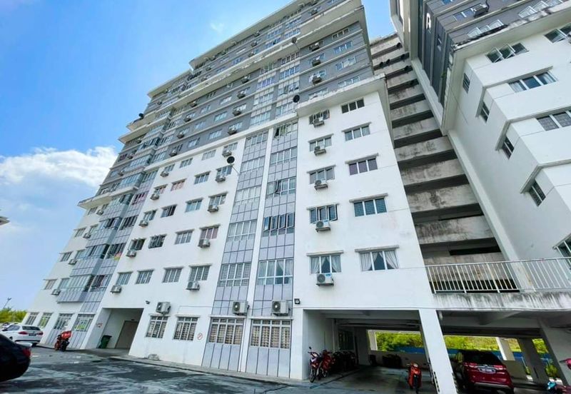 The Residence 1 @ Tiara South