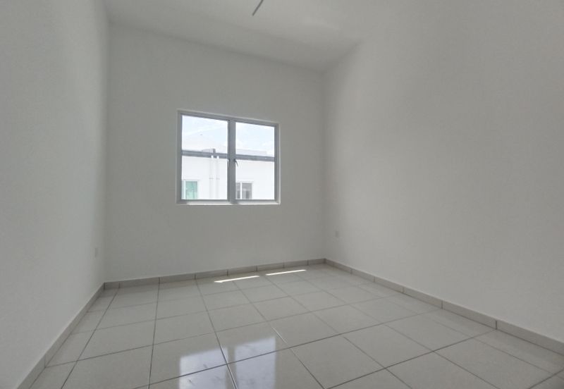 Cradleton @ Eco Majestic