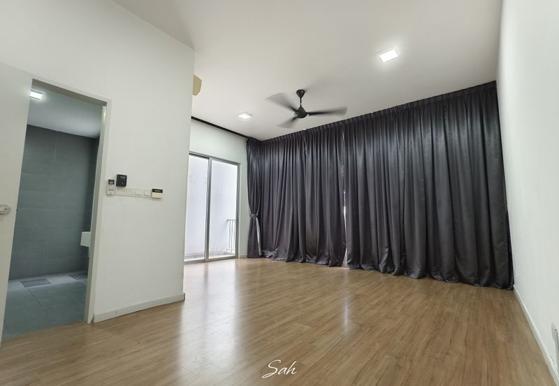 Parkfield Residences, Tropicana Heights