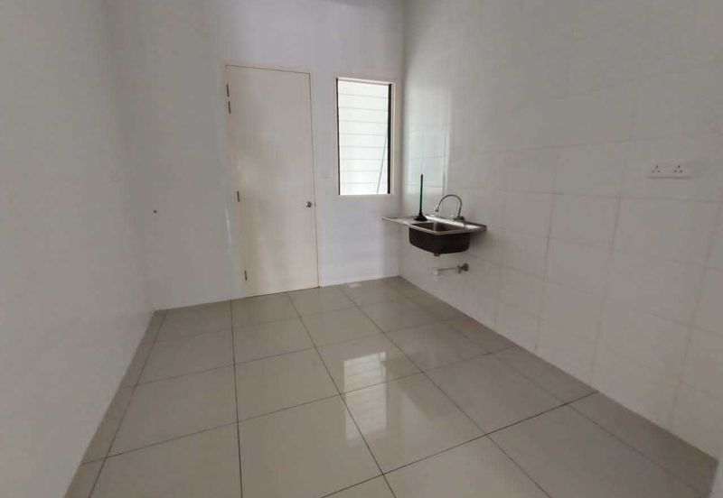 Cradleton @ Eco Majestic