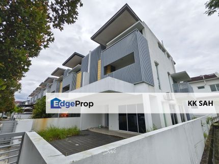 (100% LOAN 34x75 END LOT EXTRA LAND) 3 STOREY SUPERLINK  @ NADAYU 92, KAJANG, Selangor, Semenyih