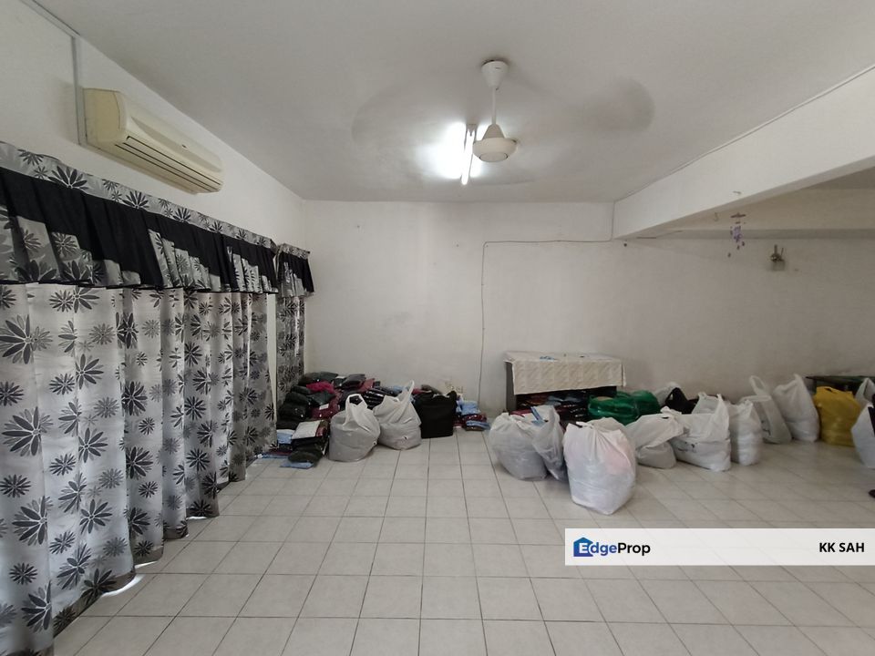 (FULL LOAN + MOVE IN CONDITION) 2 STOREY @ TAMAN PRIMA SAUJANA, Selangor, Kajang