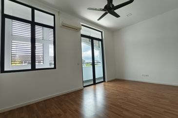 Cradleton @ Eco Majestic