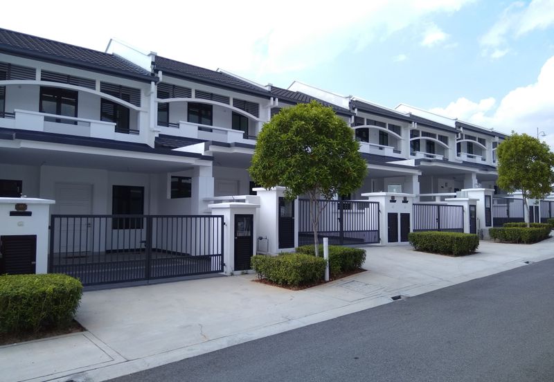 Cradleton @ Eco Majestic