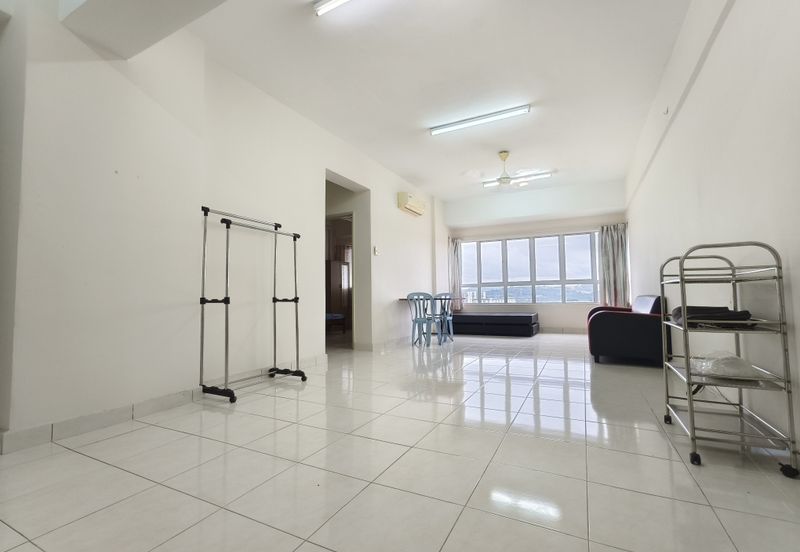 The Residence 1 @ Tiara East