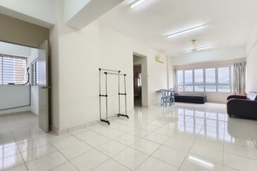 The Residence 1 @ Tiara East