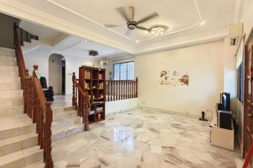 SL 8, Bandar Sungai Long