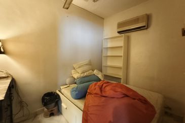 SL 8, Bandar Sungai Long