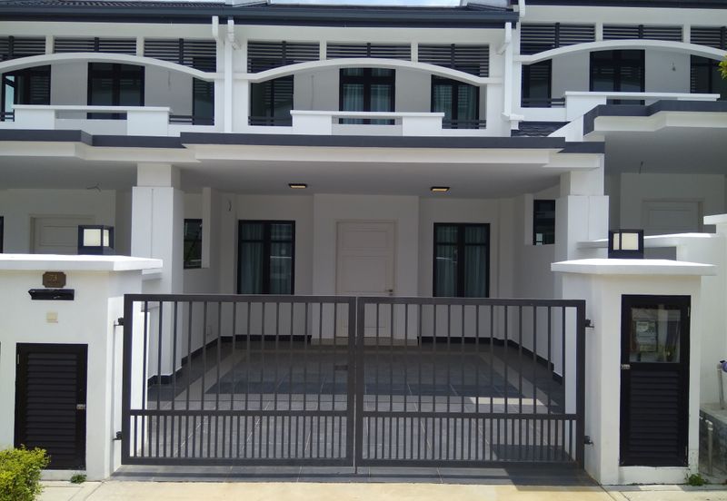 Cradleton @ Eco Majestic