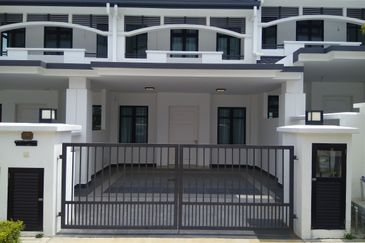 Cradleton @ Eco Majestic