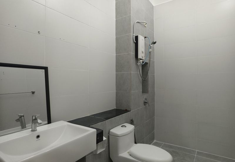 Cradleton @ Eco Majestic